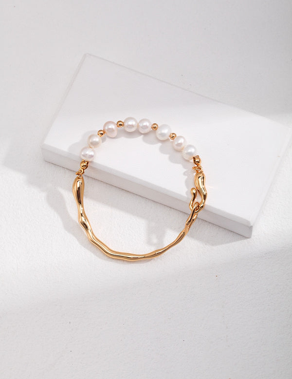 Fluid Pearl Bracelet