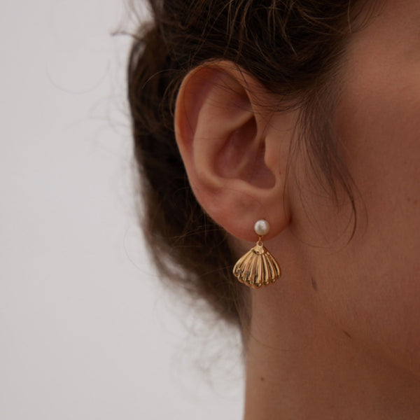 Vintage Gold Shell & Natural Pearl Drop Earrings